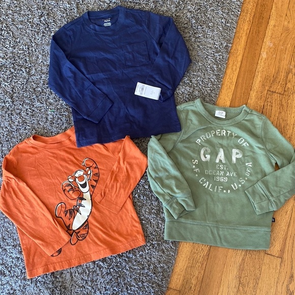 GAP Other - Toddler Boy Long Sleeve Shirts and Sweater Bundle Size 4